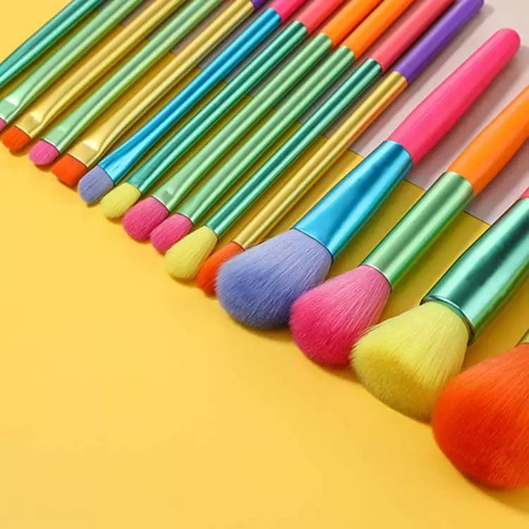 Set 15 pensule din fibre ultrafine moi, pentru ochi, fata si buze